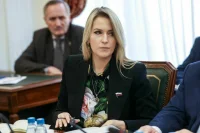Пасынков и падчериц бойцов СВО предложили уравнять в правах с родными детьми
