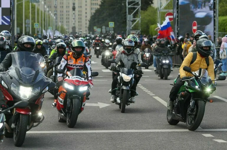 В Москве ограничат движение и парковку из-за мотофестиваля