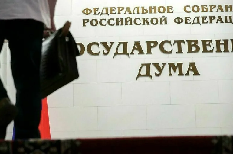 Бывших заключенных предлагают строже наказывать за дезертирство