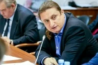 Депутат Чижов: Молодежь сможет осваивать школьную программу и профессию параллельно