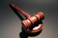 Суд заочно приговорил певицу Максакову* к 4,5 года колонии