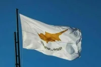 Кипр приостановил прием заявлений на визы в России