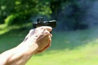 Три человека пострадали в перестрелке возле школы в Дагестане
