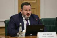 Котяков: Перехода на четырехдневную рабочую неделю ожидать не стоит 