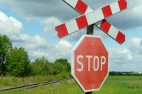 Пассажирский поезд столкнулся с грузовиком на переезде в Татарстане