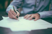 Журналистов Дзядко*, Котрикадзе* и Ратникову* внесли в список экстремистов