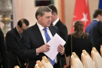 Ушаков: Россия бы поддержала решение вручить Нобелевскую премию мира Трампу