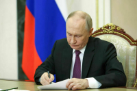 Путин отменил акцизы на дизельное топливо до мая 2026 года