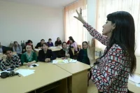 Депутаты предложили позволить родителям посещать школьные собрания онлайн