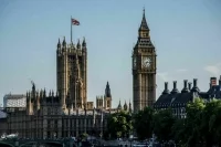 Великобритания запрещает импорт нефтепродуктов из российской нефти