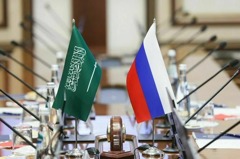 Председатель консультативного совета Саудовской Аравии вскоре посетит Россию