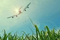 Самолет министра войны Хегсета совершил вынужденную посадку в Великобритании