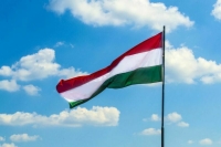 Песков: Венгрия занимает суверенную позицию, несмотря на членство в ЕС и НАТО