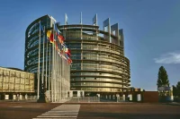Эксперт: Европа хочет себе долю в проектах, которые обсуждают лидеры США и РФ