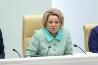 Матвиенко предложила реализовать программу строительства яслей