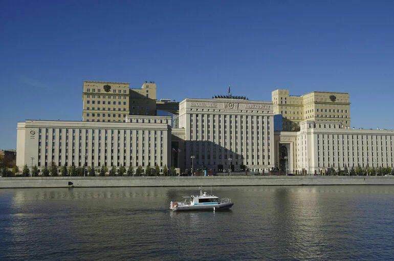 Над российскими регионами за ночь сбили 121 украинский беспилотник