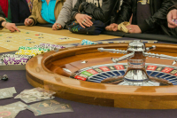 Законопроект о маркировке рекламы казино рассмотрят в первом чтении