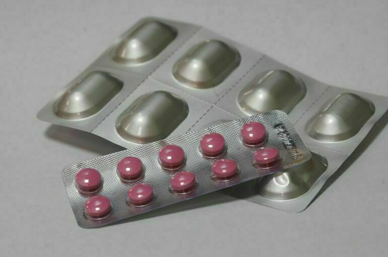 Минздрав предложил продлить ввоз дефицитных лекарств в иностранной упаковке