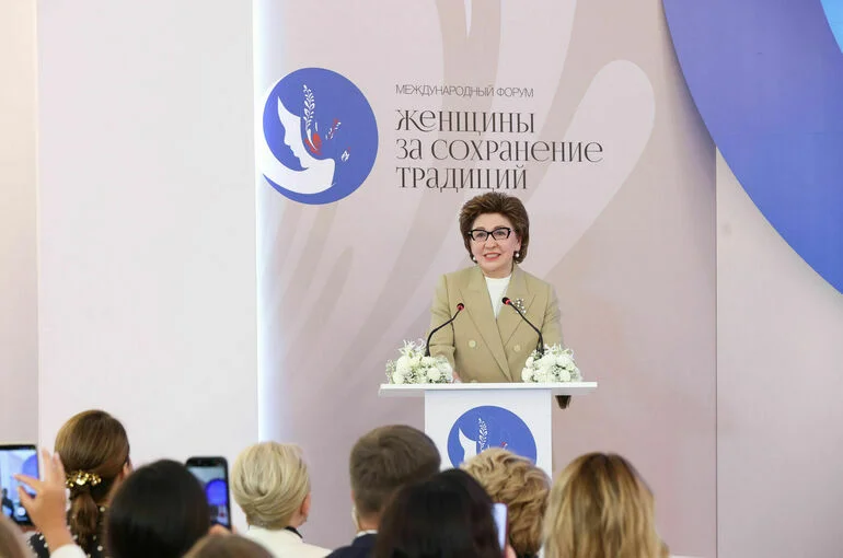 Сенатор Карелова рассказала о новом конкурсе творческих работ для женщин