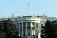 Эксперт назвал шумовой завесой разговоры о третьем президентском сроке Трампа