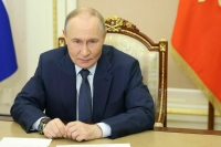 Путин: Для рынка труда важно объединение усилий работодателей и госструктур