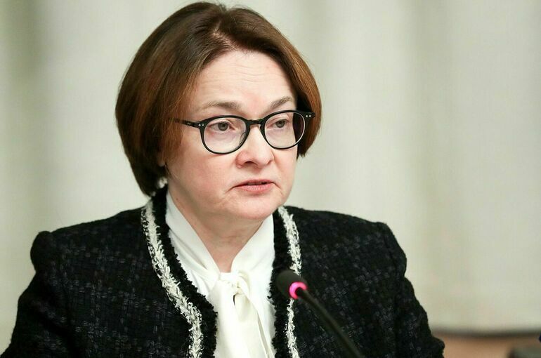 Набиуллина заявила, что рубль становится более привлекательным для сбережений