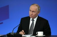 Путин поручил продумать систему сертификации детских тренеров