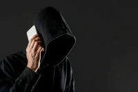 В МВД назвали фразы, по которым можно распознать мошенников