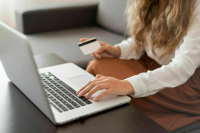 Эксперт рассказал, как не стать жертвой мошенников в период распродаж