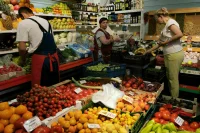 В Минсельхозе призвали поддержать сельские продуктовые магазины