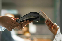 Минфин подтвердил планы отменить льготы по НДС при обслуживании банковских карт