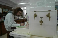 Минобрнауки: Ограничения на платный прием в вузы затронут 10% специальностей