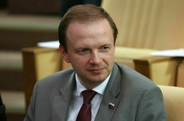 Депутат Говырин: Объем рынка онлайн-торговли в России достиг 15,2 трлн рублей