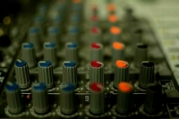 Канал «Радиостанции Судного дня» приостановил трансляцию из-за атаки дронов