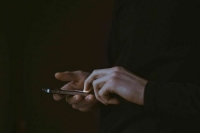 МВД: Мошенники обманывают пенсионеров, обещая им выплату как ветеранам труда