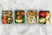 Рестораторы пожаловались в Госдуму на готовую еду в торговых сетях