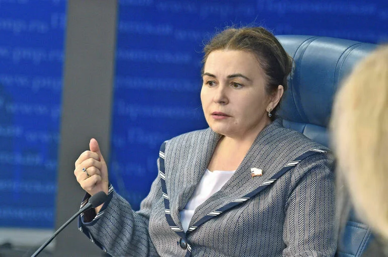Сенатор Чефранова: Репродуктивная диспансеризация набирает обороты
