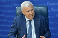 Депутат Аксаков: США пытаются надавить на Россию новыми санкциями