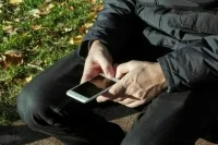 Полиции хотят разрешить следить за бывшими заключенными через геолокацию