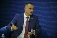 Депутат Леонов предложил проводить ЭКО по ОМС только в госклиниках