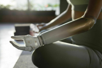 Путин поручил определить порядок финансирования сертификатов для покупки протезов