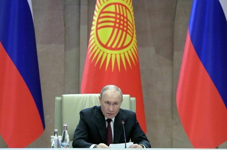Путин: Приоритет на переговорах РФ и Киргизии отдали экономической кооперации