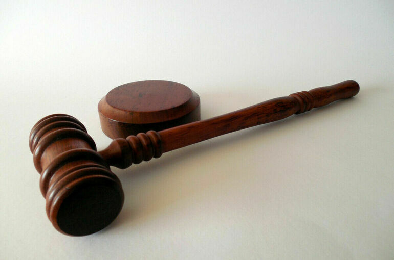 Экс-главу департамента «Аэрофлота» приговорили к 9 годам колонии за растрату