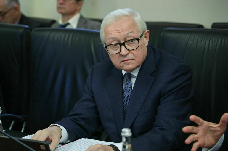 Рябков: США при Трампе отошли от идеи «глобального демократизаторства»