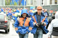 «Коммерсант»: В 2027 году планируется эксперимент по целевому набору трудовых мигрантов