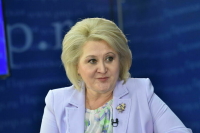 Сенатор Гумерова: ЕГЭ должен оставаться основным форматом аттестации школьников