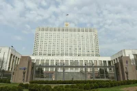 Полномочия кабмина принимать особые решения в условиях санкций намерены продлить