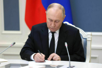 Путин наградил орденами Надежду Бабкину и Тину Канделаки