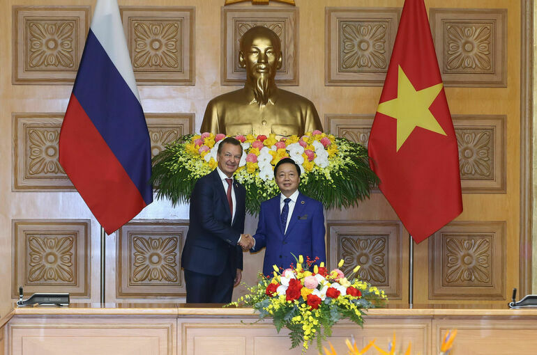 Яцкин подчеркнул важность гуманитарных обменов России и Вьетнама
