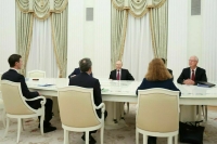 Reuters: Уиткофф и Кушнер проинформировали Трампа о переговорах с Путиным